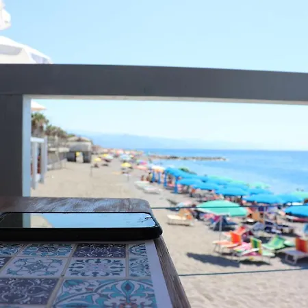 Terrazza Lungomare Сasa de vacaciones Caronia Marina